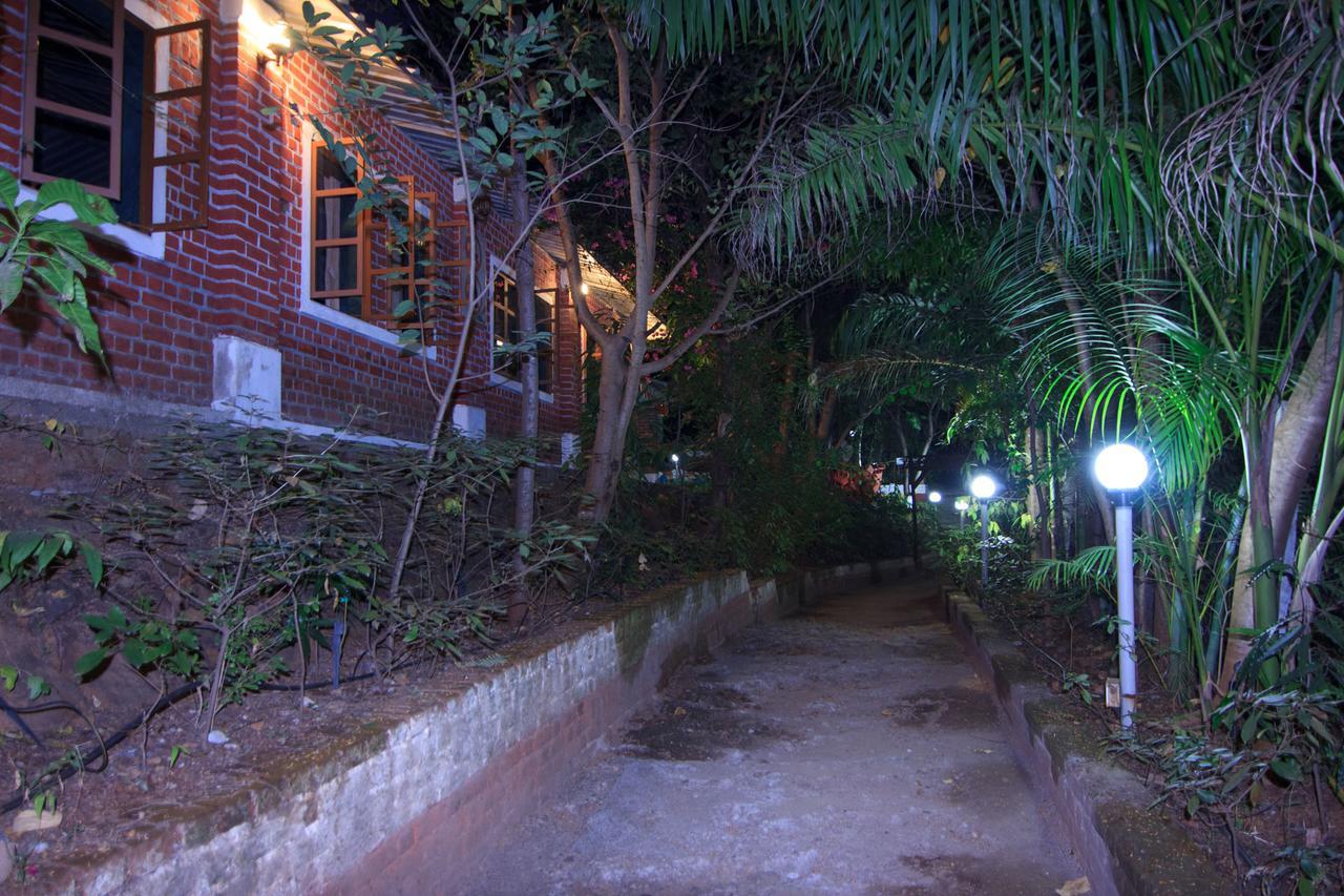 Sterling Nature Trails Dabhosa , Jawahar Birjpara Eksteriør billede